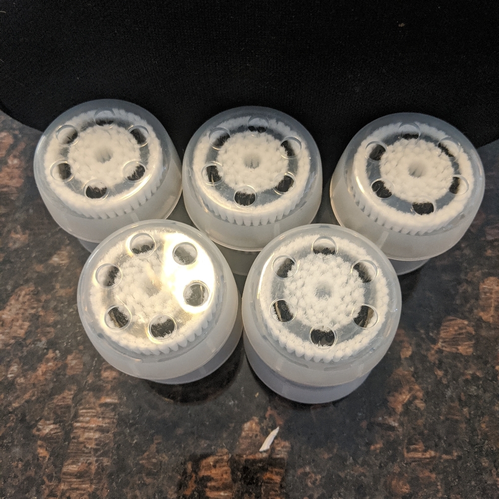 Claire Sonic brush heads